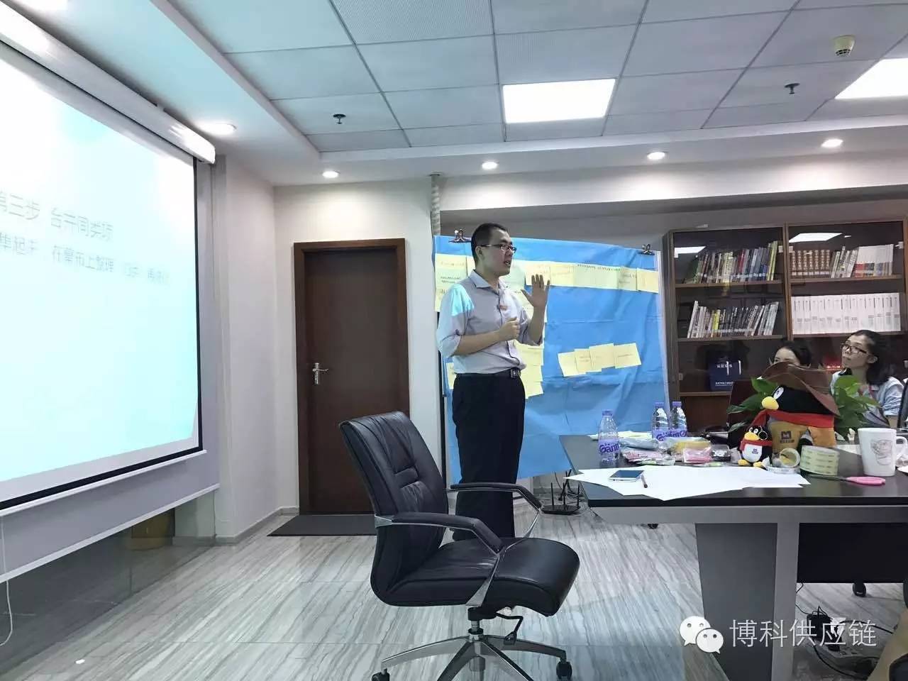 記jinnianhui金年会首页“團(tuán)隊(duì)建設(shè)”行動(dòng)學(xué)習(xí)研討會(huì)